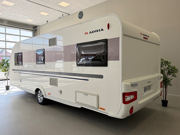 Adria Adora 613UL Alde / Enkle senger / Gulvvarme / Skinn / S 6 of 30