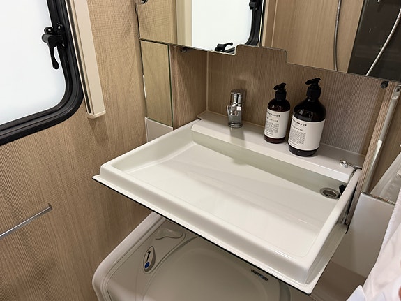 Adria Adora 613UL Alde / Enkle senger / Gulvvarme / Skinn / S 27 of 30