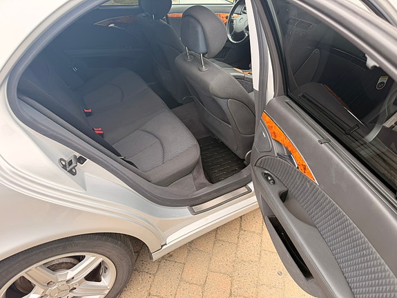 Mercedes-Benz E200 d 18 of 24