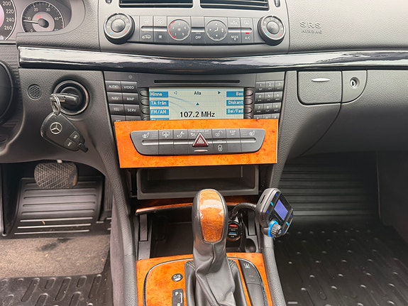 Mercedes-Benz E200 d 13 of 24