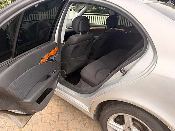 Mercedes-Benz E200 d 17 of 24