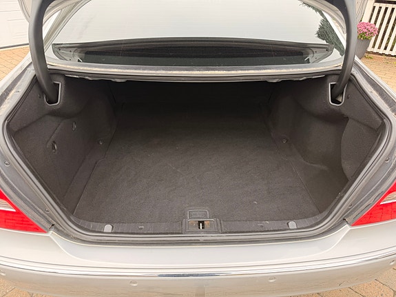 Mercedes-Benz E200 d 21 of 24