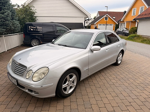 Mercedes-Benz E200 d 3 of 24