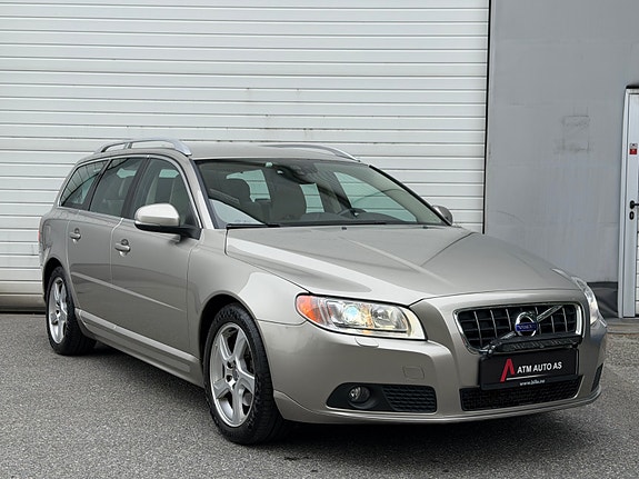 Volvo V70 7 of 30