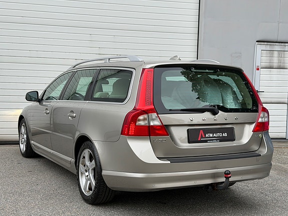 Volvo V70 9 of 30