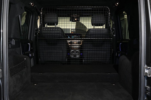 Mercedes-Benz G63 17 of 30