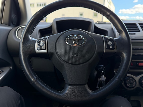 Toyota Urban Cruiser 16 of 25