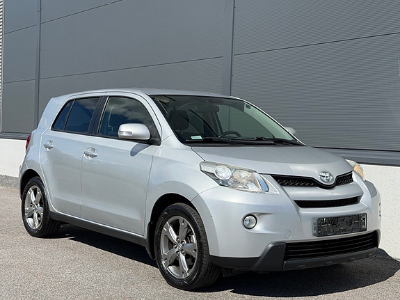 Toyota Urban Cruiser 6 of 25