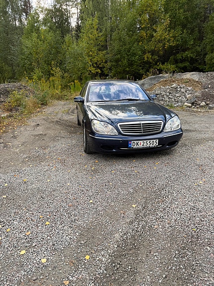 Mercedes-Benz S320 14 of 14