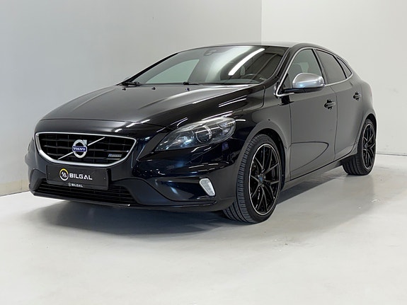 Volvo V40 3 of 30