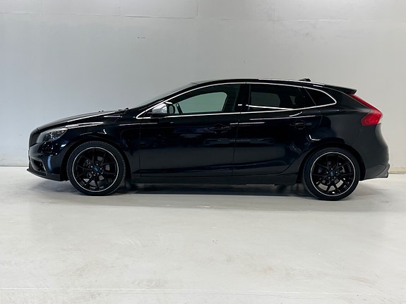 Volvo V40 9 of 30