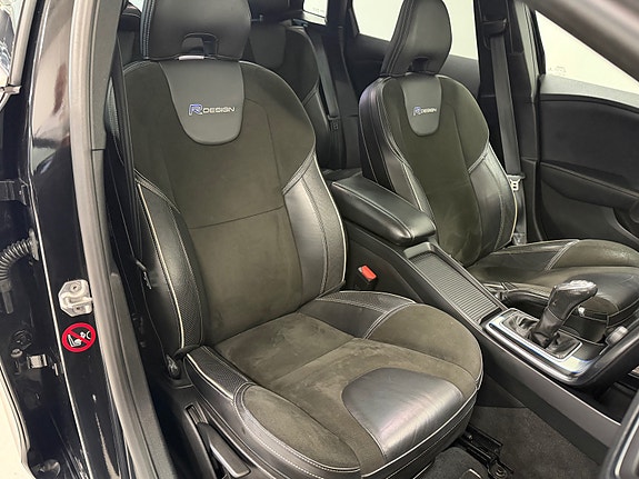Volvo V40 19 of 30