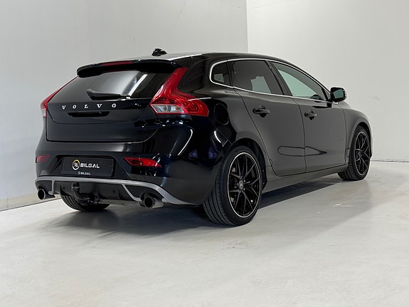 Volvo V40 11 of 30