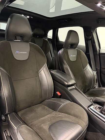 Volvo V40 20 of 30