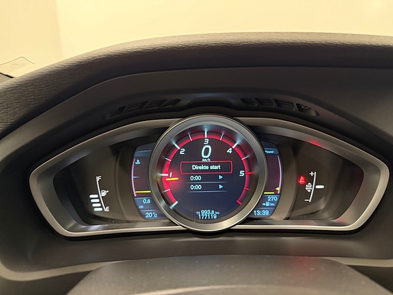 Volvo V40 27 of 30