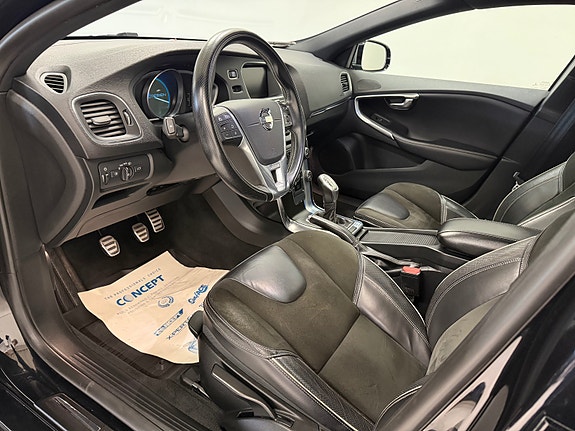Volvo V40 16 of 30