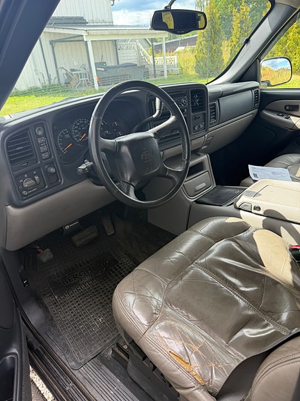Chevrolet Tahoe 11 of 13
