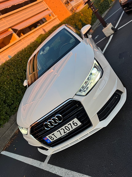 Audi A1 3 of 23