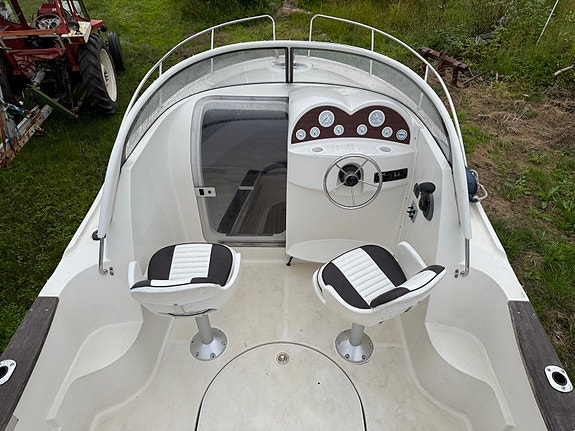 Quicksilver 650 cruiser 7 of 21