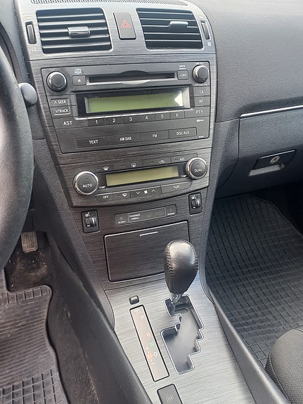 Toyota Avensis 6 of 11