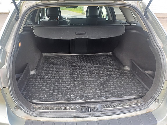 Toyota Avensis 5 of 11