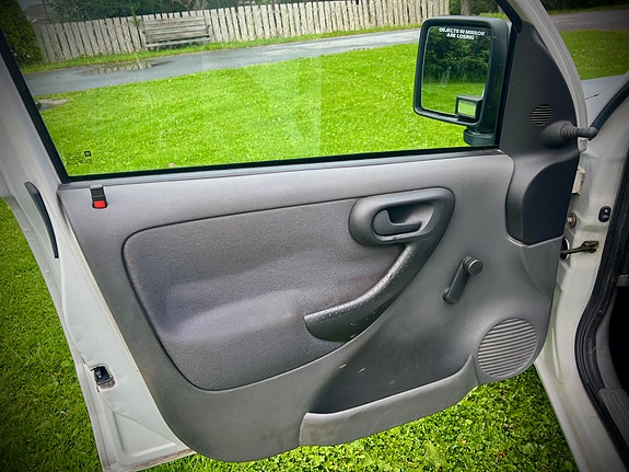 Opel Combo 10 of 17