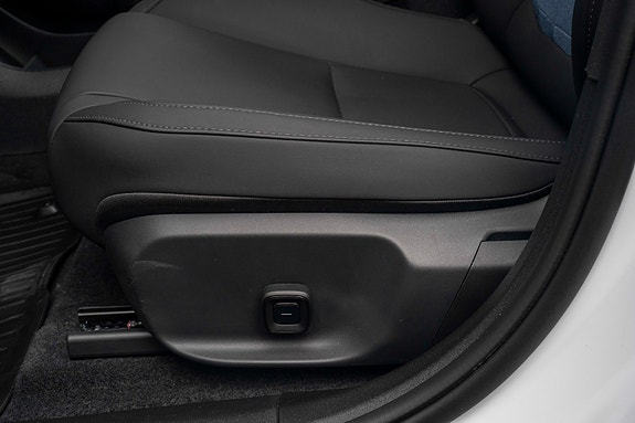 Volvo EX30 19 of 28