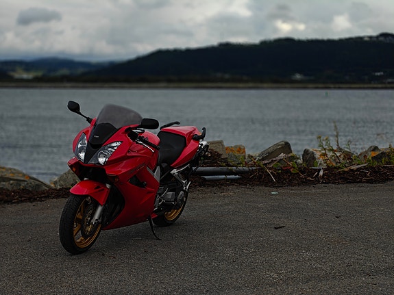 Honda VFR 800 2 of 22