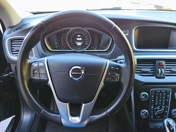 Volvo V40 Cross Country 15 of 30