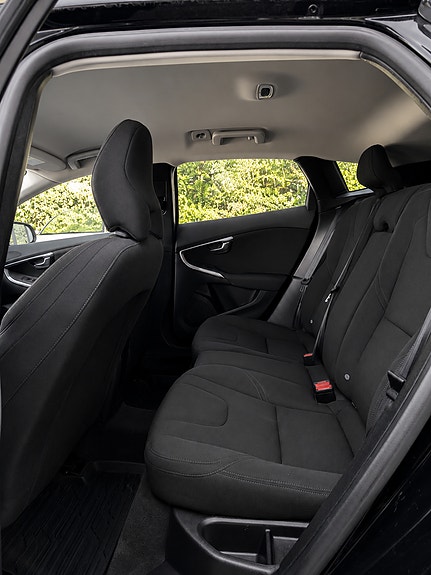 Volvo V40 Cross Country 29 of 30