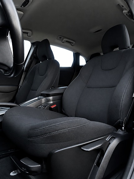 Volvo V40 Cross Country 12 of 30