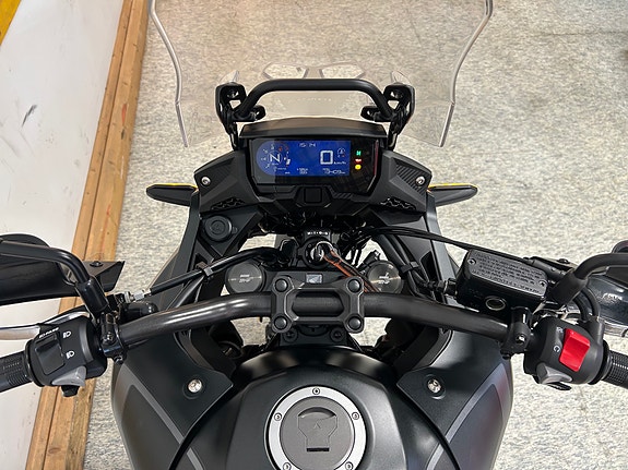 Honda CB 500 X 8 of 17