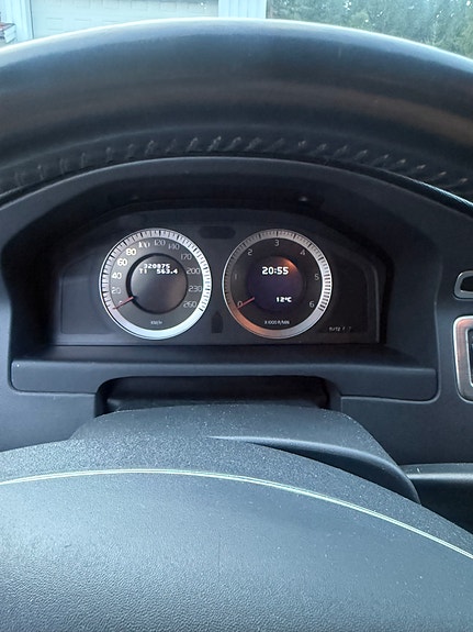 Volvo V70 9 of 13