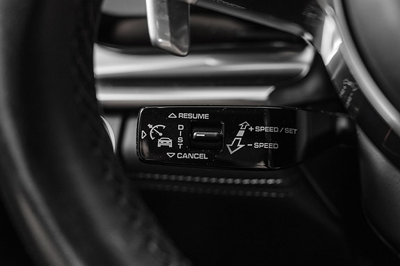 Porsche Panamera 4 30 of 30