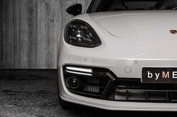 Porsche Panamera 4 6 of 30