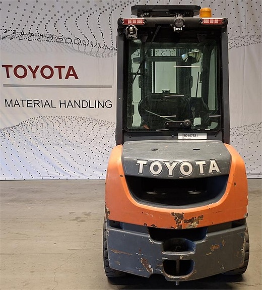Toyota 52-8FDJF35 2 of 4