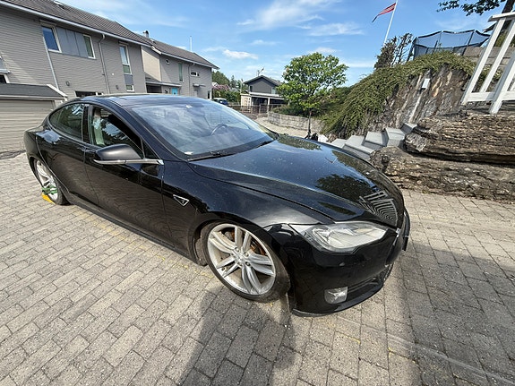 Tesla Model S 6 of 14