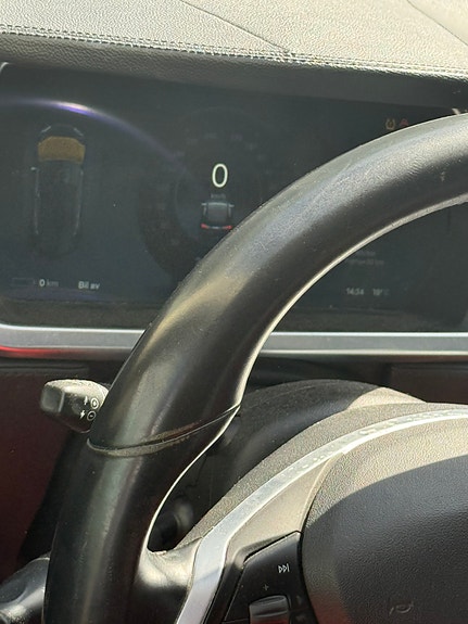 Tesla Model S 13 of 14