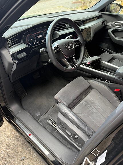 Audi 50 12 of 30