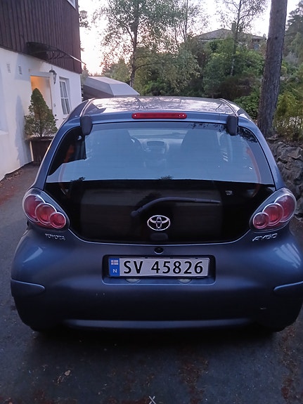 Toyota Aygo 5 of 13