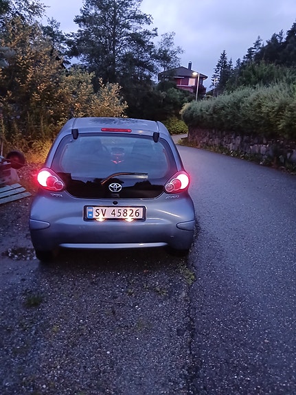 Toyota Aygo 3 of 13
