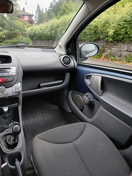 Toyota Aygo 10 of 13