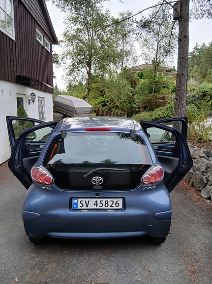 Toyota Aygo 7 of 13