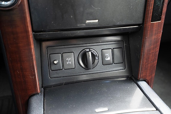 Toyota Land Cruiser 25 of 30