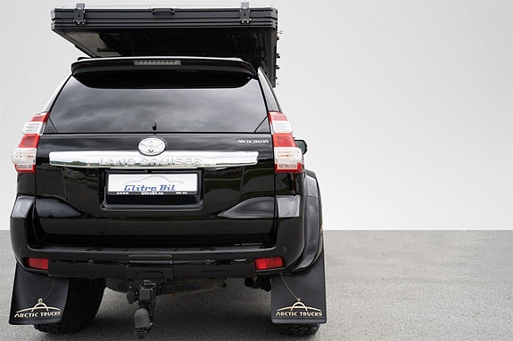 Toyota Land Cruiser 14 of 30