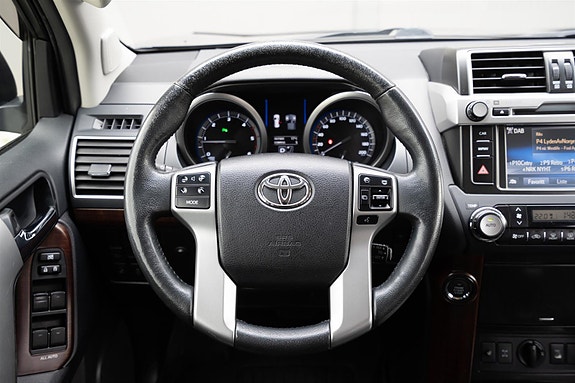 Toyota Land Cruiser 21 of 30