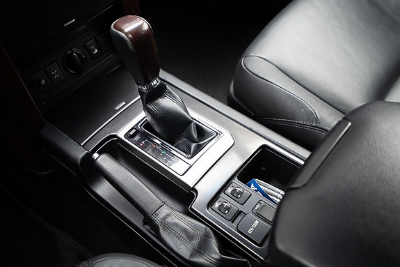Toyota Land Cruiser 24 of 30