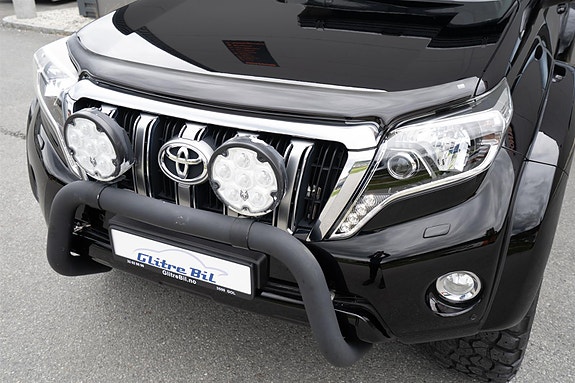 Toyota Land Cruiser 8 of 30