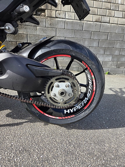 Ducati Hypermotard 8 of 30