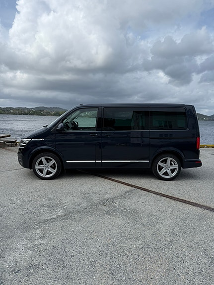Volkswagen Caravelle 4 of 21
